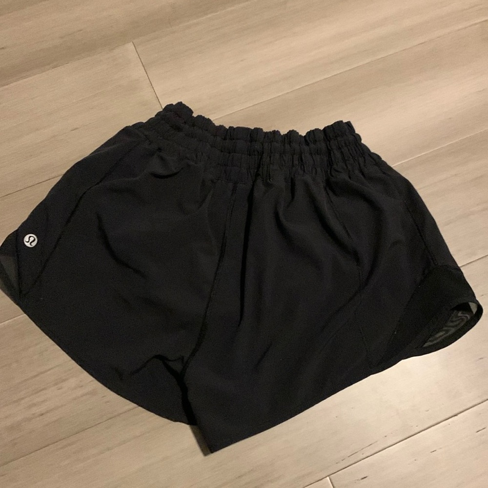 Black lulu lemon hottie hot shorts